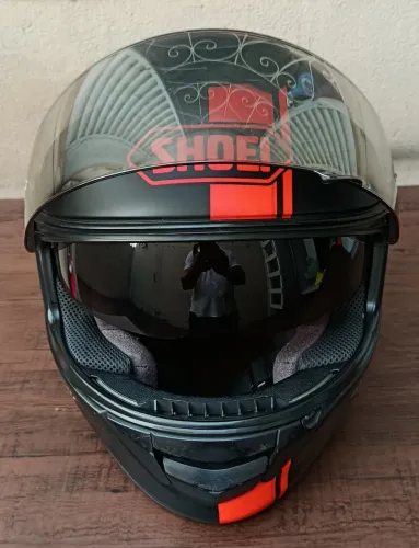 Capacete Shoei GT -Air Tricomposto