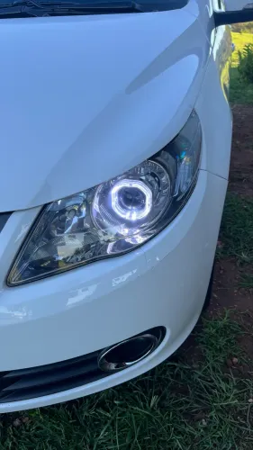 Vendo faróis originais com projetores para gol/voyage G5