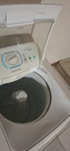 Máquina de lavar 12 kg marca Electrolux