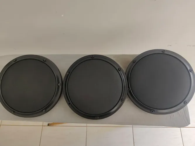 Pad Alesis 8" 200,00 cada