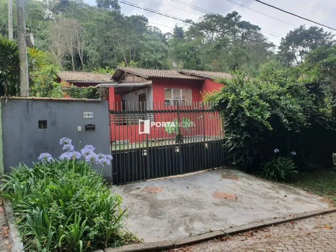 Chácara à venda, 2 quartos, 1 suíte, 2 vagas, Chácaras Bartira - Embu das Artes/SP