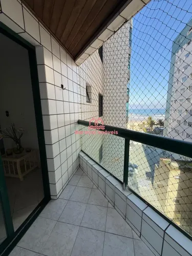 Locação Definitiva Apartamento Semi Mobiliado a Apenas 100 Metros do Mar!