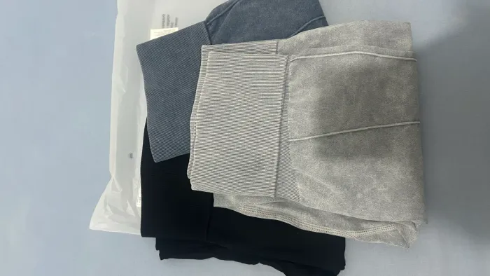 Vendo 03 legging SHEIN NOVAS