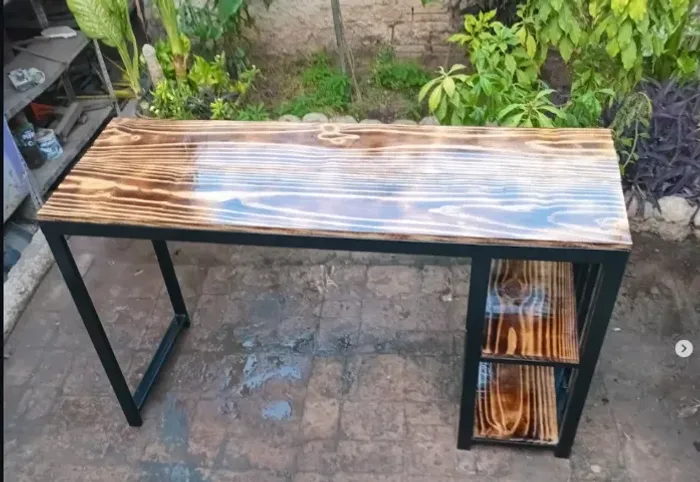 Mesa industrial planejada