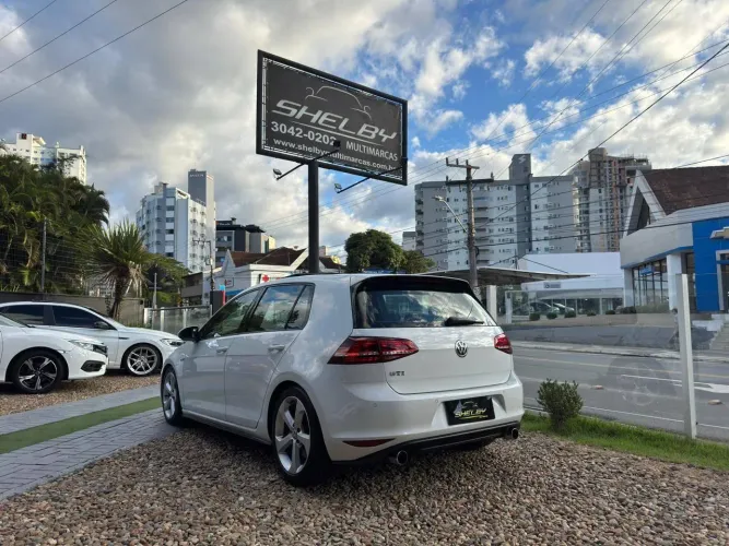 Volkswagen Golf GTI 2.0 TSI 220cv Aut. 2014