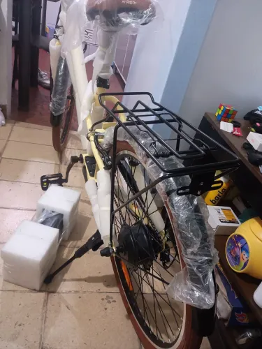 Vende-se uma bicicleta elétrica Miami motor de potência 350 w nova nunca foi usada um mês