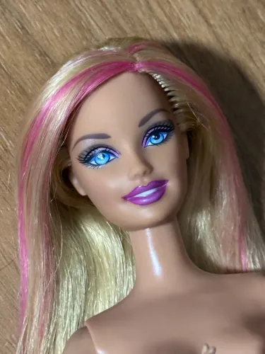 Barbie Fashionista Sassy