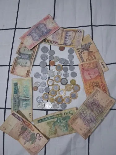 Coleção de moedas e Notas Antigas