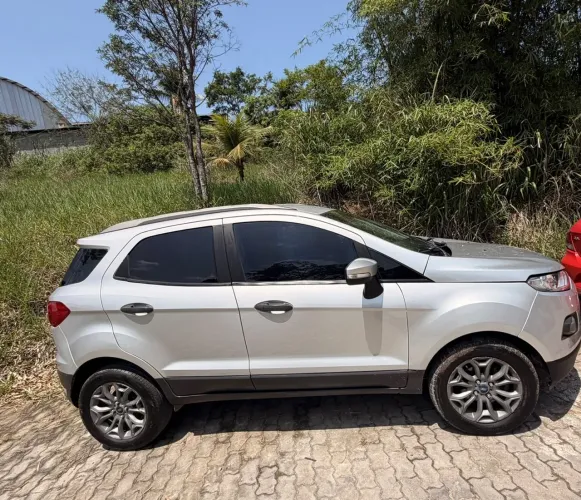 Ford Ecosport Freestyle 1.6 16V Flex 5P 2013