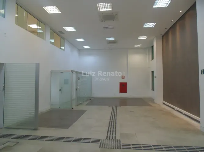 Ponto Comercial e 3 banheiros para Alugar, 420 m² no bairro Santo Agostinho