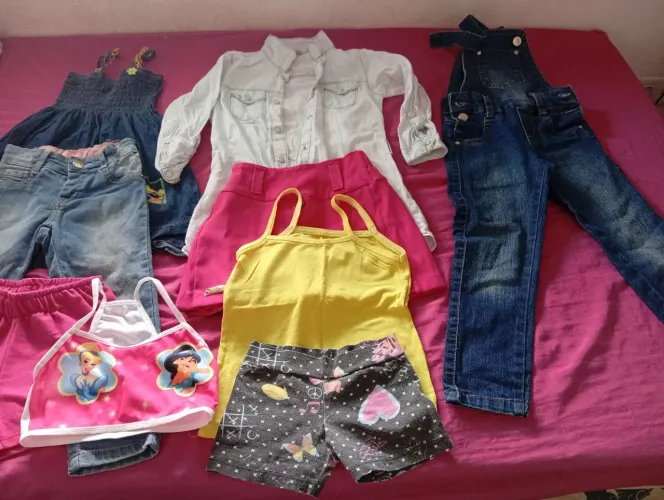 Lote de menina cada Por 55 reais.