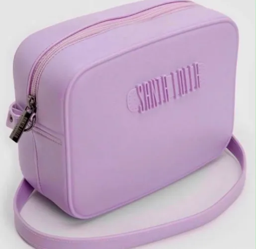 Bolsa ombro transversal santa lolla lilás