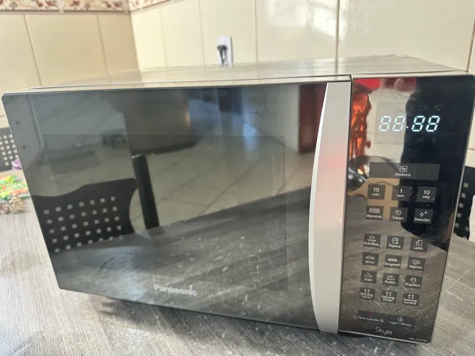 Microondas Panasonic 32L inox