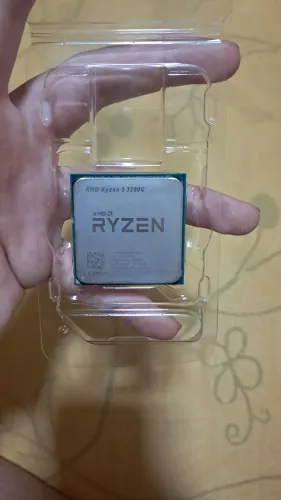 Ryzen 32200G,sem nem um defeito acompanha cooler box