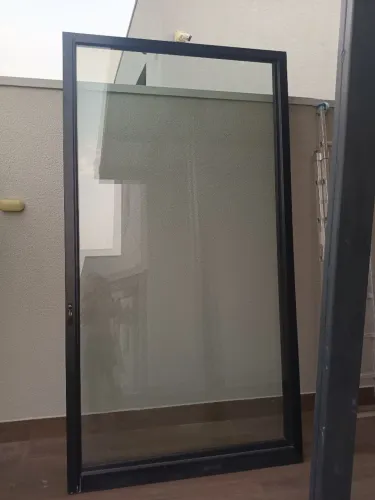 Portal Esquadria Linha Imperial 2 folhas de 2,85m altura x 1,52m comprimento