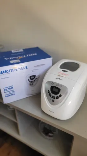 Panificadora britânico multipane Branca