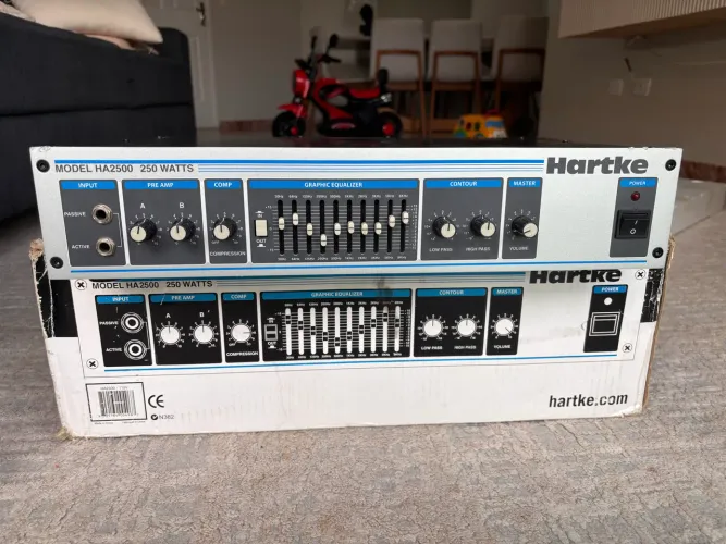 Cabeçote Hartke baixo HA 2500