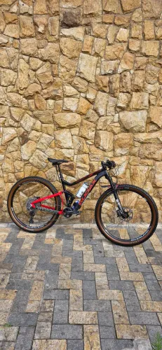 Bicicleta aro 29 Full Suspension 