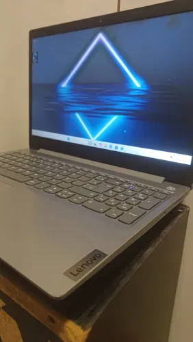Notebook Lenovo IdeaPad Intel Core i3 10ª Geração | 8GB RAM | SSD 240GB