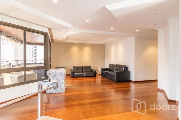Imóvel na Juquis com 4 dormitórios e 232m²