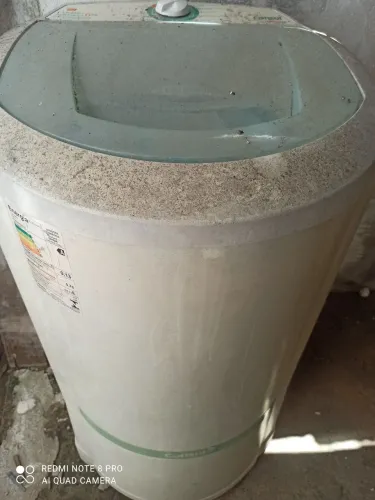 Vendo máquina de lavar roupa, usada, não está funcionando 