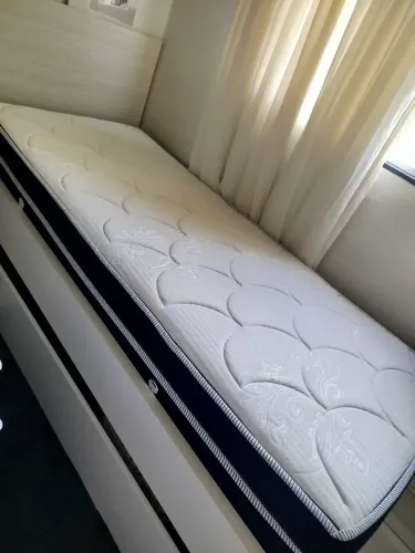Venda de um colchão.