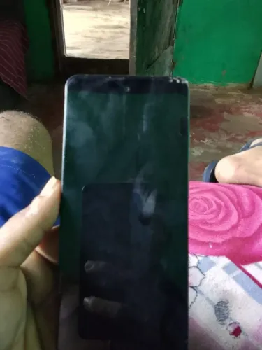 Moto g04 128gb trincado mais funciona perfeitamente