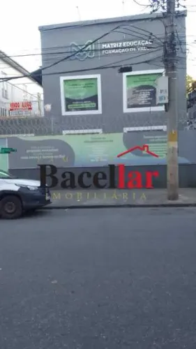 Prédio : / Comercial / Maracanã