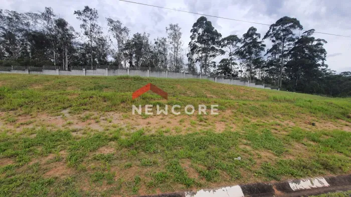 Lote em condomínio em Alameda Amor Perfeito - Reserva Nature - Jandira/SP