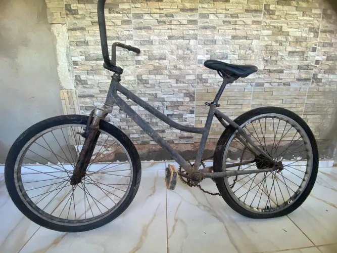 Bicicleta estilo BMX, aro 26