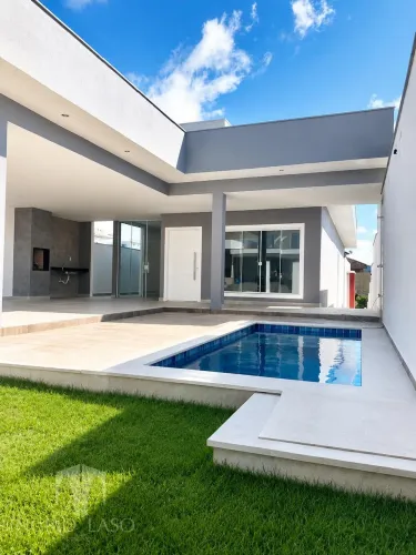 Casa no Vale dos Cristais | 3 Suítes e Piscina