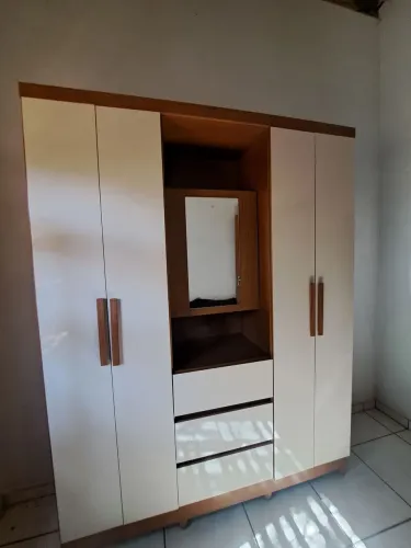 Guarda-roupas 
