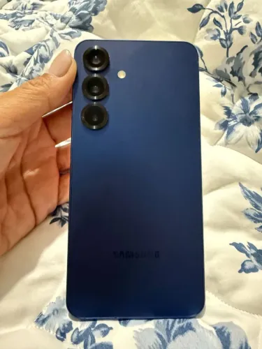 Sansung Galaxy S25 novinho. Nao aceito troca