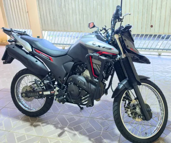 Lander 250 Connected 2025 Yamaha 6.000Km Nova Único dono IPVA Pago com Acessórios Garantia