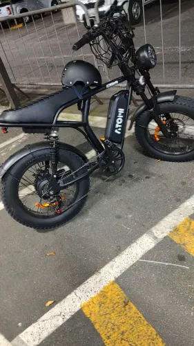 BIKE ELÉTRICA ATOMI 750 WATTS SEMI NOVA