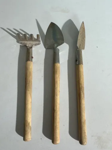Kit com 03 Mini Conjunto De Ferramentas De Jardim