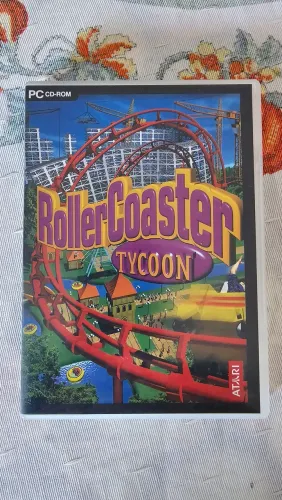 Jogo Rollercoaster Tycoon