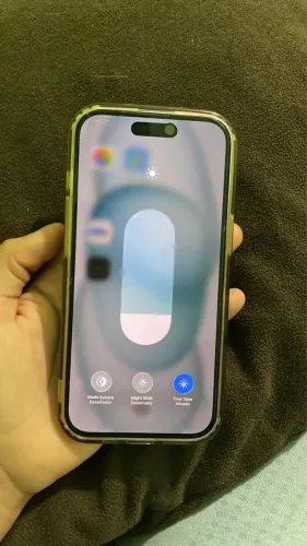 iPhone 15 verdinho
