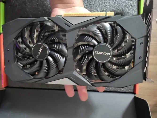 GTX 1650 SUPER DDR6 4GB - GIGABYTE