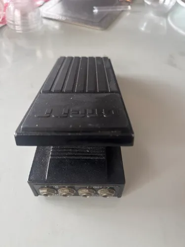 Pedal de expressão ONERR