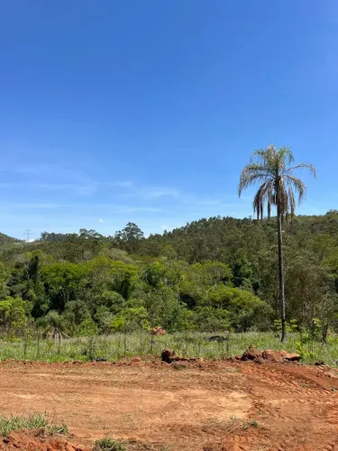Entre Mairiporã e Atibaia, um lugar para chamar de seu.