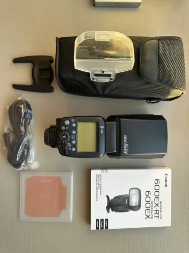 Kit Flash Canon Speedlite e Cabo Extensor