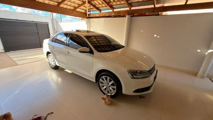 Volkswagen Jetta Comfortline 2.0 T.flex 8V 4P Tipt. 2013