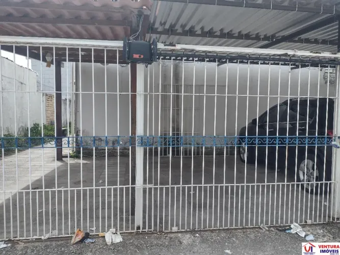 Casa à Venda em Jardim Atlântico
