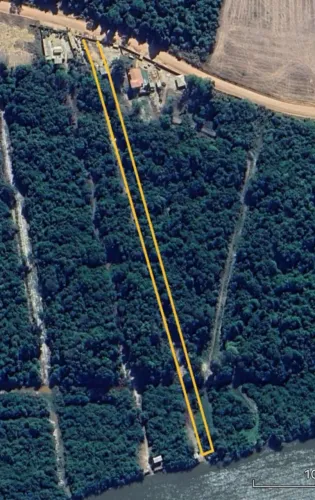 vende se uma pequena chacarra em pimenteiras RO medido 15 x500 valor de 300 mil