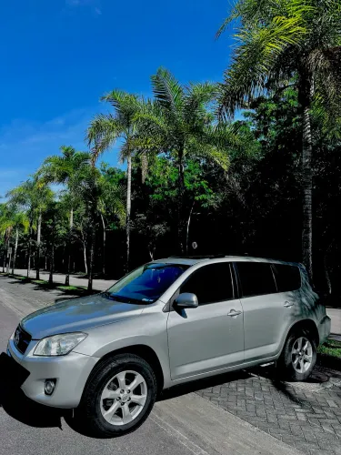 Toyota RAV4 2.4 4X4 16V 170cv Aut. 2010