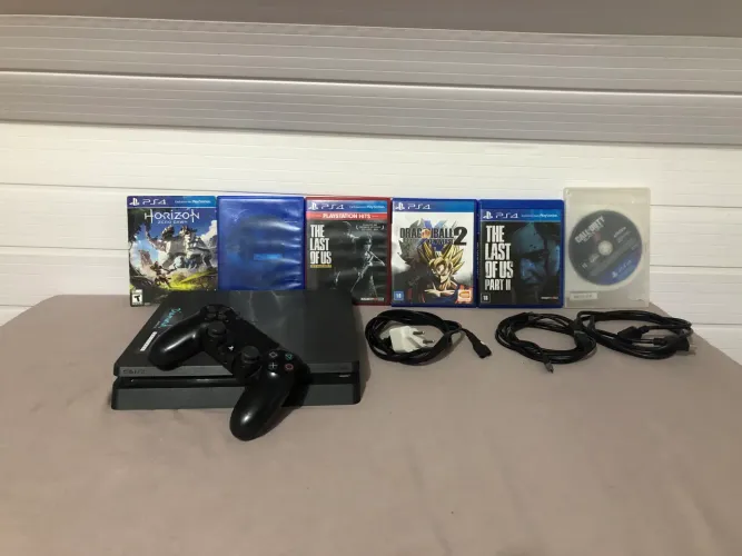 PS4 SLIM + 6 Jogos