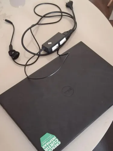 NOTEBOOK DELL À VENDA EM EXCELENTES CONDIÇÕES DE USO
