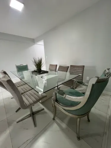Mesa 8 lugares madeira nobre