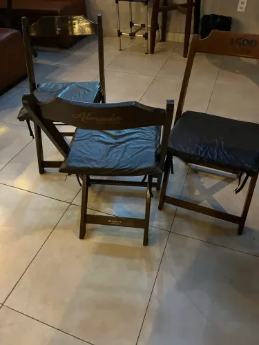 Cadeiras para restaurante e lanchonete.